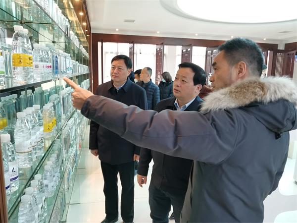 宜昌市委常委、统战部长燕元沂一行莅临绿源考察调研!